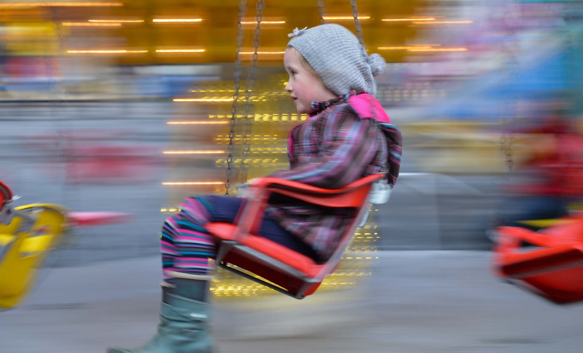 Mädchen auf Karusell